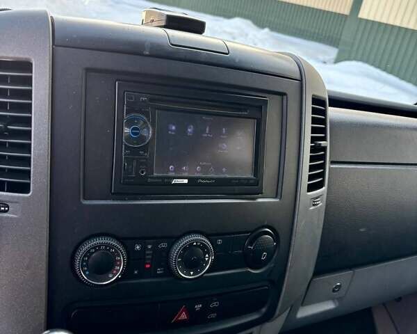 Синій Мерседес Sprinter, об'ємом двигуна 2.15 л та пробігом 445 тис. км за 13500 $, фото 16 на Automoto.ua