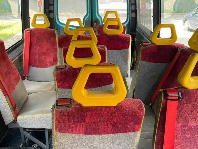 Синій Мерседес Sprinter, об'ємом двигуна 2.2 л та пробігом 250 тис. км за 6500 $, фото 1 на Automoto.ua