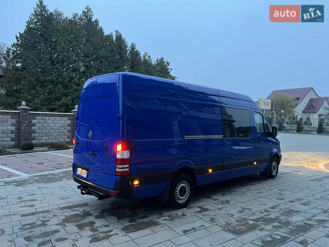 Синий Мерседес Sprinter, объемом двигателя 2.99 л и пробегом 450 тыс. км за 15500 $, фото 3 на Automoto.ua