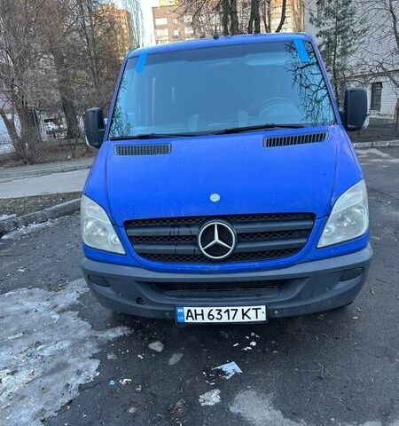Синий Мерседес Sprinter, объемом двигателя 2.1 л и пробегом 591 тыс. км за 15000 $, фото 4 на Automoto.ua