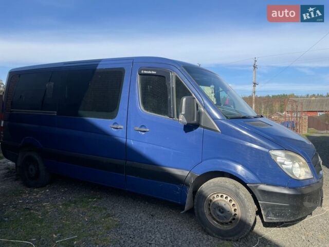 Синий Мерседес Sprinter, объемом двигателя 2.2 л и пробегом 900 тыс. км за 12000 $, фото 13 на Automoto.ua