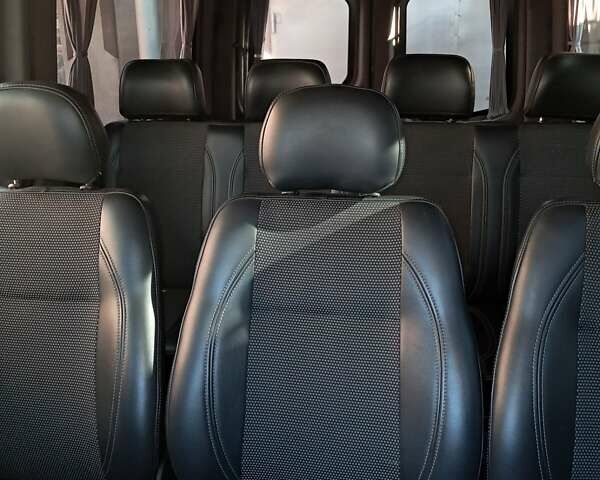 Синій Мерседес Sprinter, об'ємом двигуна 2.2 л та пробігом 387 тис. км за 13500 $, фото 17 на Automoto.ua
