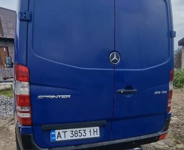 Синий Мерседес Sprinter, объемом двигателя 2.15 л и пробегом 510 тыс. км за 10700 $, фото 2 на Automoto.ua