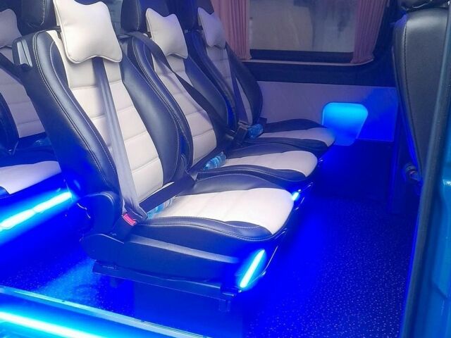 Синий Мерседес Sprinter, объемом двигателя 2.14 л и пробегом 520 тыс. км за 21000 $, фото 2 на Automoto.ua