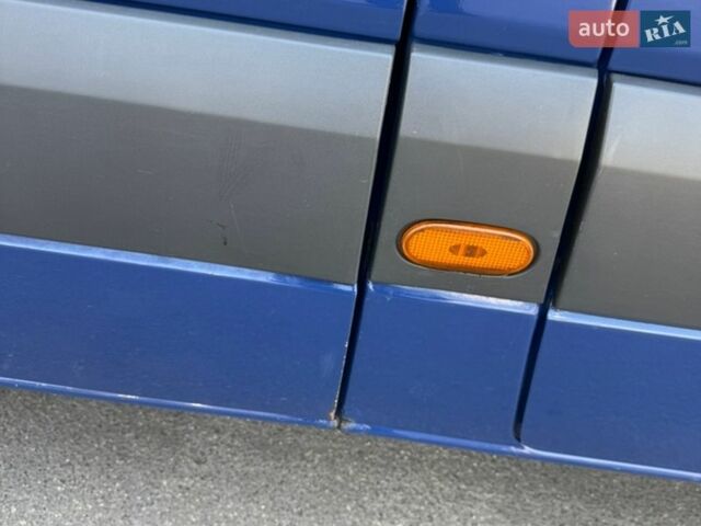 Синій Мерседес Sprinter, об'ємом двигуна 2.14 л та пробігом 389 тис. км за 21000 $, фото 8 на Automoto.ua