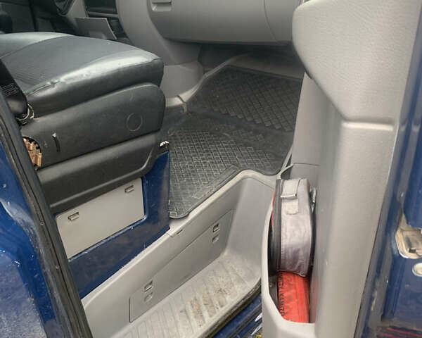 Синій Мерседес Sprinter, об'ємом двигуна 2.14 л та пробігом 565 тис. км за 12500 $, фото 4 на Automoto.ua