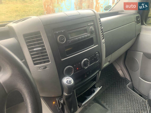 Синій Мерседес Sprinter, об'ємом двигуна 2.14 л та пробігом 565 тис. км за 12500 $, фото 7 на Automoto.ua