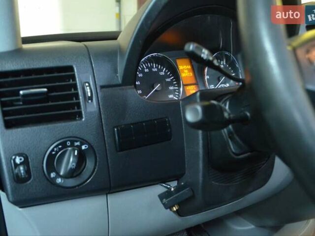 Синий Мерседес Sprinter, объемом двигателя 2.14 л и пробегом 385 тыс. км за 21600 $, фото 16 на Automoto.ua