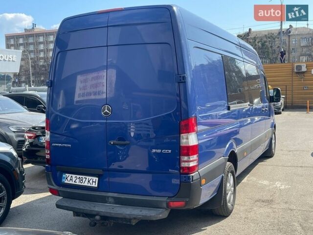 Синий Мерседес Sprinter, объемом двигателя 2.2 л и пробегом 723 тыс. км за 36800 $, фото 4 на Automoto.ua