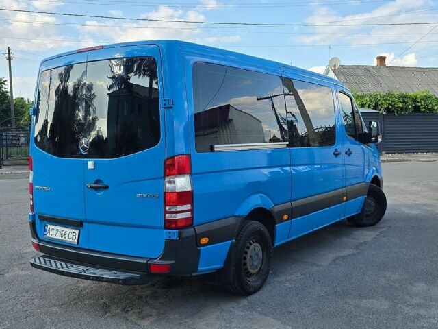 Синий Мерседес Sprinter, объемом двигателя 2.15 л и пробегом 195 тыс. км за 20477 $, фото 5 на Automoto.ua