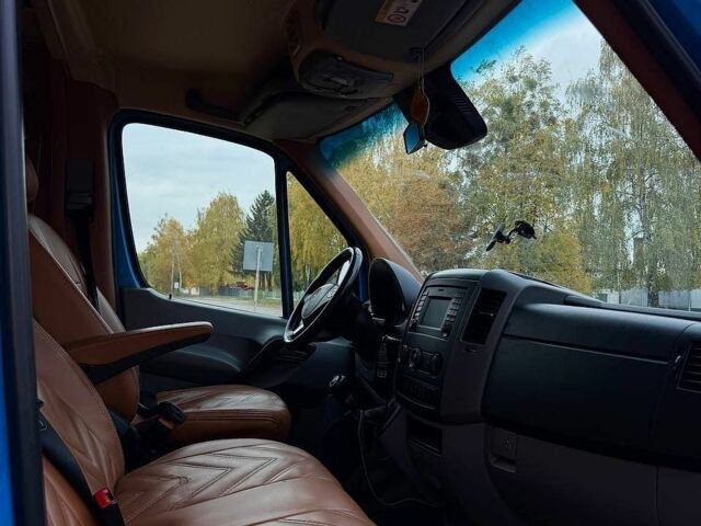 Синій Мерседес Sprinter, об'ємом двигуна 2.2 л та пробігом 760 тис. км за 18900 $, фото 7 на Automoto.ua
