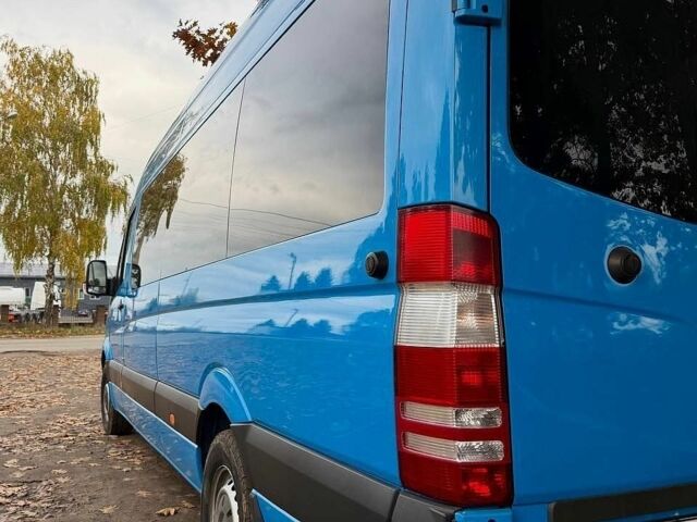 Синій Мерседес Sprinter, об'ємом двигуна 2.2 л та пробігом 760 тис. км за 18900 $, фото 4 на Automoto.ua