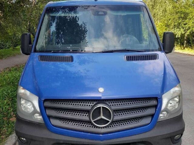 Синий Мерседес Sprinter, объемом двигателя 2.14 л и пробегом 500 тыс. км за 25000 $, фото 2 на Automoto.ua