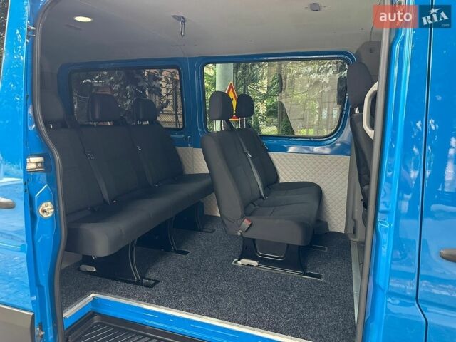 Синий Мерседес Sprinter, объемом двигателя 2.2 л и пробегом 335 тыс. км за 21827 $, фото 28 на Automoto.ua