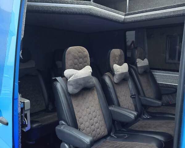 Синій Мерседес Sprinter, об'ємом двигуна 3 л та пробігом 200 тис. км за 26000 $, фото 4 на Automoto.ua