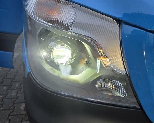 Синій Мерседес Sprinter, об'ємом двигуна 3 л та пробігом 200 тис. км за 26000 $, фото 7 на Automoto.ua