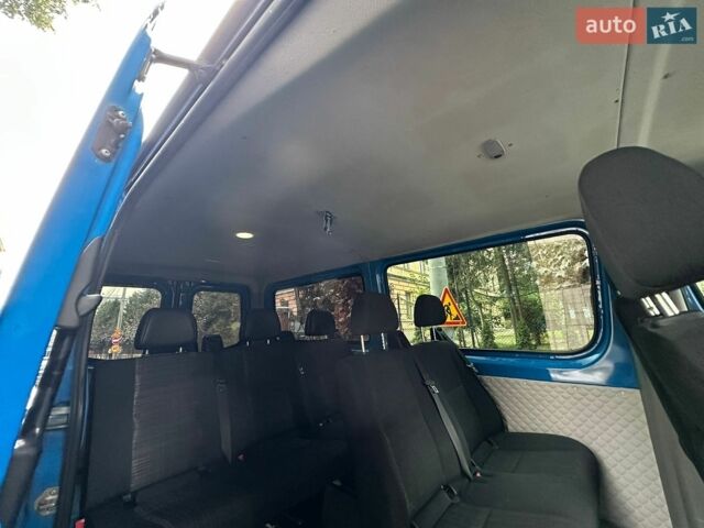 Синий Мерседес Sprinter, объемом двигателя 2.2 л и пробегом 335 тыс. км за 21827 $, фото 34 на Automoto.ua