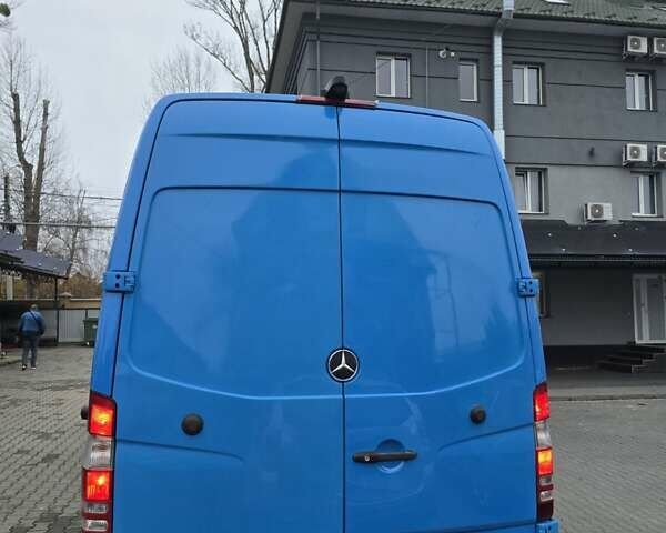 Синій Мерседес Sprinter, об'ємом двигуна 3 л та пробігом 200 тис. км за 26000 $, фото 16 на Automoto.ua