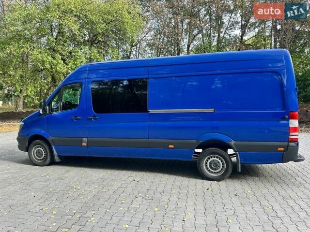 Синий Мерседес Sprinter, объемом двигателя 2.99 л и пробегом 831 тыс. км за 22500 $, фото 4 на Automoto.ua