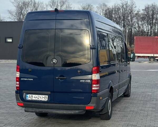 Синій Мерседес Sprinter, об'ємом двигуна 2.14 л та пробігом 238 тис. км за 35999 $, фото 3 на Automoto.ua