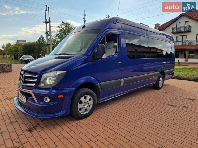 Синий Мерседес Sprinter, объемом двигателя 2.14 л и пробегом 481 тыс. км за 35000 $, фото 4 на Automoto.ua