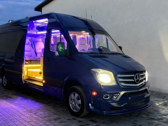 Синий Мерседес Sprinter, объемом двигателя 2.2 л и пробегом 224 тыс. км за 33000 $, фото 1 на Automoto.ua
