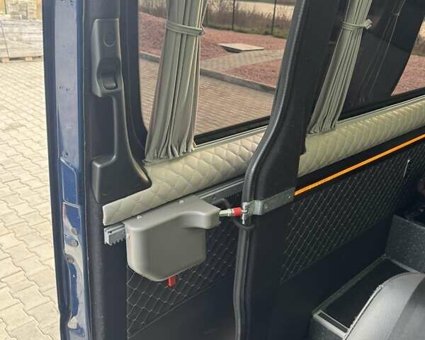 Синій Мерседес Sprinter, об'ємом двигуна 2.14 л та пробігом 238 тис. км за 35999 $, фото 23 на Automoto.ua