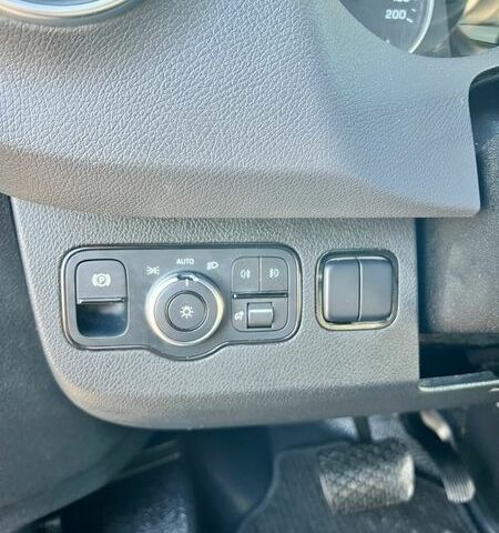 Синий Мерседес Sprinter, объемом двигателя 2.99 л и пробегом 158 тыс. км за 49800 $, фото 17 на Automoto.ua