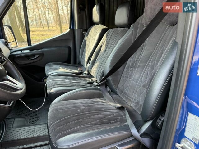Синій Мерседес Sprinter, об'ємом двигуна 2.14 л та пробігом 300 тис. км за 48430 $, фото 13 на Automoto.ua