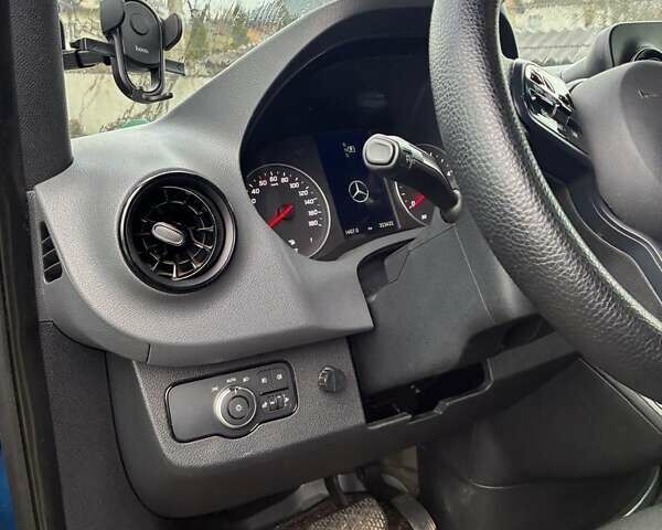 Синій Мерседес Sprinter, об'ємом двигуна 2.14 л та пробігом 325 тис. км за 45000 $, фото 4 на Automoto.ua