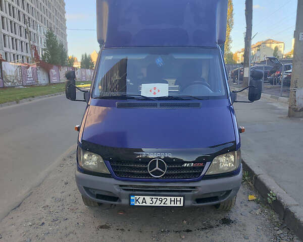 Синий Мерседес Sprinter, объемом двигателя 2.15 л и пробегом 560 тыс. км за 7000 $, фото 8 на Automoto.ua