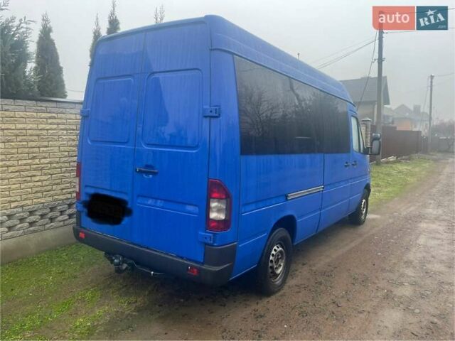 Синий Мерседес Sprinter, объемом двигателя 2.2 л и пробегом 387 тыс. км за 9000 $, фото 9 на Automoto.ua