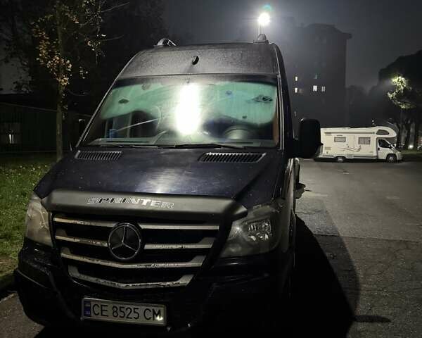 Синій Мерседес Sprinter, об'ємом двигуна 2.99 л та пробігом 470 тис. км за 17000 $, фото 2 на Automoto.ua