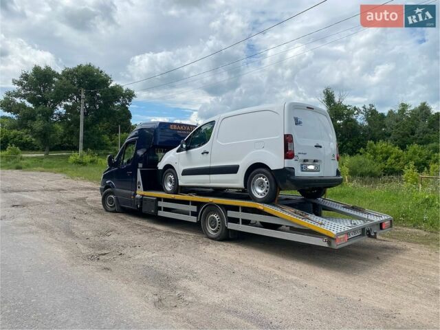 Синий Мерседес Sprinter, объемом двигателя 2.15 л и пробегом 550 тыс. км за 16800 $, фото 19 на Automoto.ua
