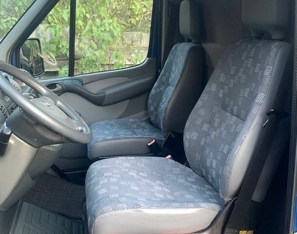 Синий Мерседес Sprinter, объемом двигателя 2.69 л и пробегом 343 тыс. км за 14500 $, фото 32 на Automoto.ua
