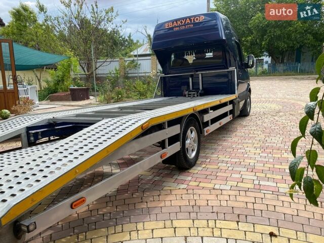 Синий Мерседес Sprinter, объемом двигателя 2.15 л и пробегом 550 тыс. км за 16800 $, фото 2 на Automoto.ua