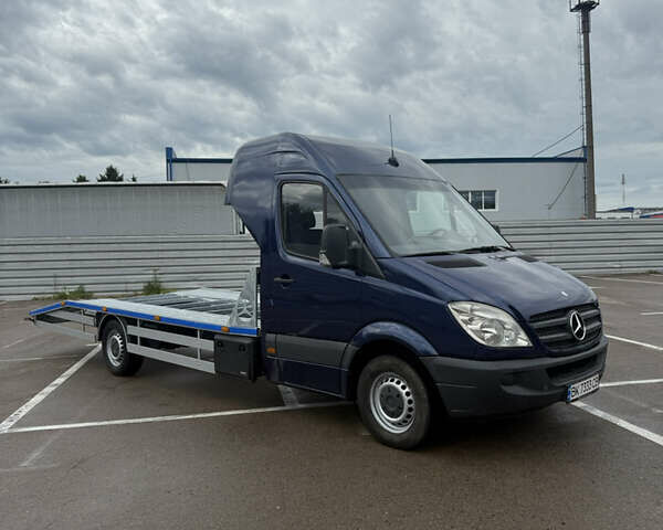 Синий Мерседес Sprinter, объемом двигателя 2.2 л и пробегом 495 тыс. км за 13700 $, фото 5 на Automoto.ua