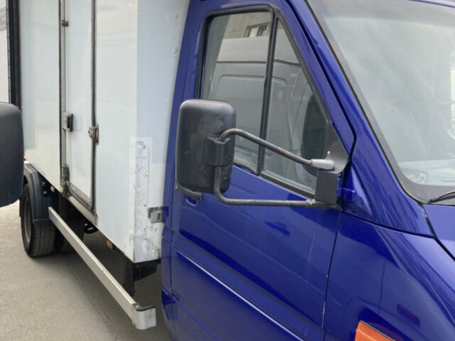 Синий Мерседес Sprinter, объемом двигателя 2.69 л и пробегом 980 тыс. км за 14000 $, фото 1 на Automoto.ua
