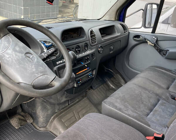 Синій Мерседес Sprinter, об'ємом двигуна 2.69 л та пробігом 980 тис. км за 14000 $, фото 10 на Automoto.ua
