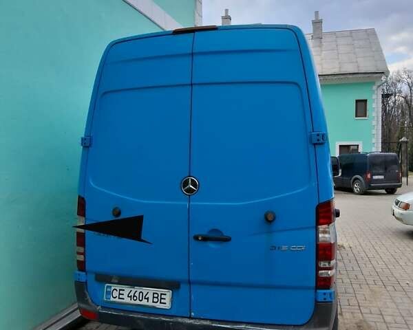 Синий Мерседес Sprinter, объемом двигателя 2.99 л и пробегом 565 тыс. км за 11600 $, фото 4 на Automoto.ua