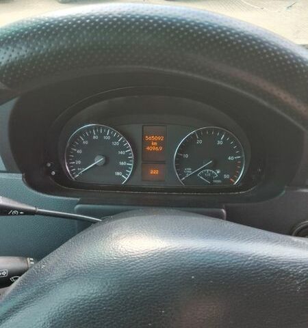 Синий Мерседес Sprinter, объемом двигателя 2.99 л и пробегом 565 тыс. км за 11600 $, фото 2 на Automoto.ua