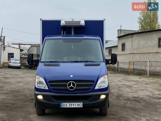 Синий Мерседес Sprinter, объемом двигателя 2.14 л и пробегом 470 тыс. км за 23000 $, фото 2 на Automoto.ua