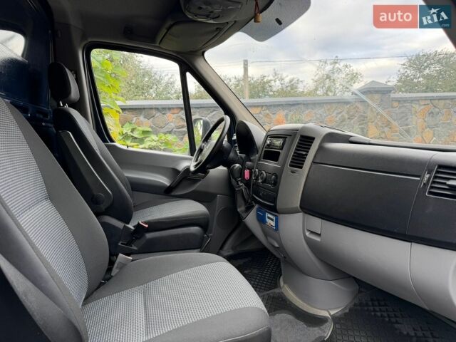 Синий Мерседес Sprinter, объемом двигателя 2.2 л и пробегом 272 тыс. км за 19200 $, фото 57 на Automoto.ua