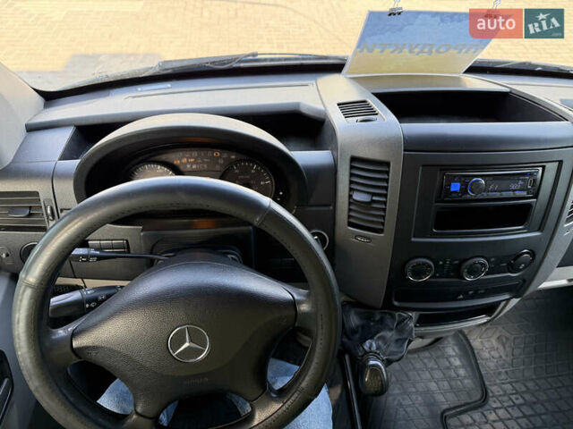 Синий Мерседес Sprinter, объемом двигателя 2.99 л и пробегом 405 тыс. км за 19500 $, фото 16 на Automoto.ua