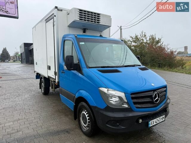 Синий Мерседес Sprinter, объемом двигателя 2.14 л и пробегом 540 тыс. км за 15000 $, фото 2 на Automoto.ua