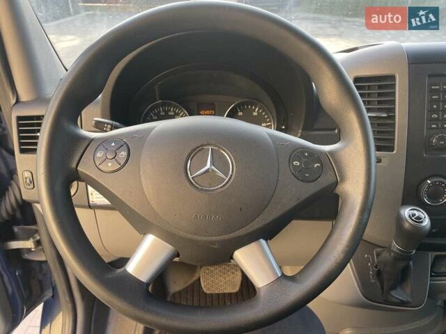 Синий Мерседес Sprinter, объемом двигателя 2.2 л и пробегом 424 тыс. км за 18950 $, фото 20 на Automoto.ua