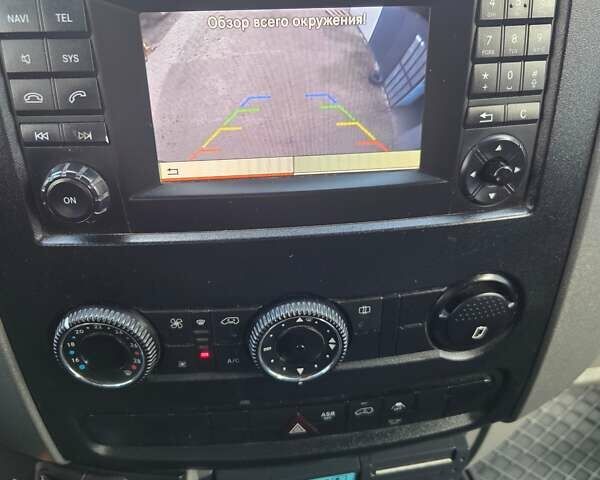 Синий Мерседес Sprinter, объемом двигателя 3 л и пробегом 377 тыс. км за 29999 $, фото 22 на Automoto.ua