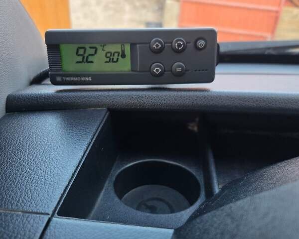 Синий Мерседес Sprinter, объемом двигателя 3 л и пробегом 377 тыс. км за 29999 $, фото 20 на Automoto.ua