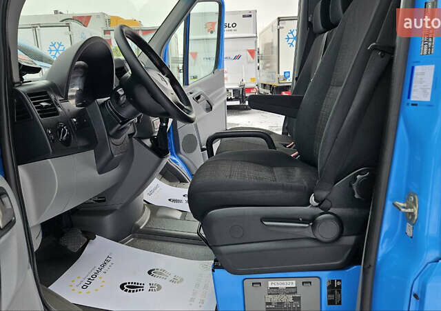 Синий Мерседес Sprinter, объемом двигателя 3 л и пробегом 200 тыс. км за 34900 $, фото 54 на Automoto.ua