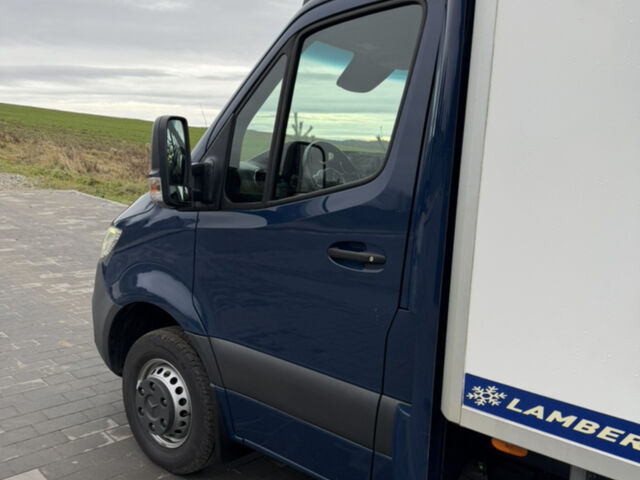Синій Мерседес Sprinter, об'ємом двигуна 2.99 л та пробігом 173 тис. км за 49500 $, фото 3 на Automoto.ua